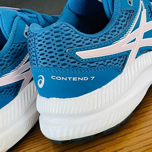 ASICS Contend 7 Women’s Size 5 - Picture 16 of 16